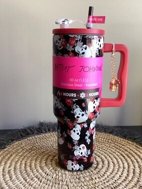 NWT Betsy Johnson 40oz Stainless Steel Double Insulated Skull and Roses Tumbler